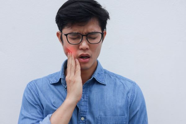 Experiencing Jaw Pain? Find The Right TMJ Treatment For You